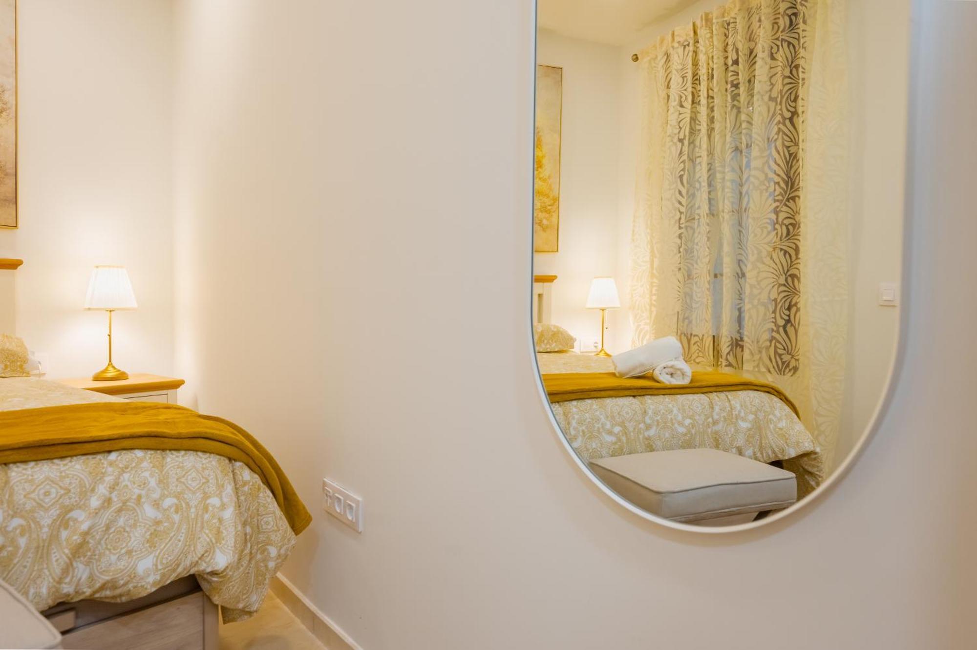 Fantastico 2H+1B Plaza Del Museo Apartment เซบีญา ภายนอก รูปภาพ